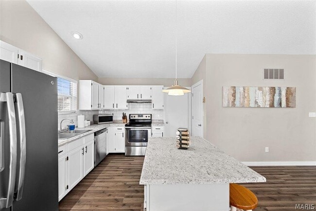 Building Photo - 202 Oxford Ave