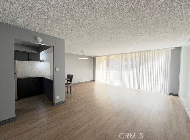 Building Photo - 6979 Palm Ct