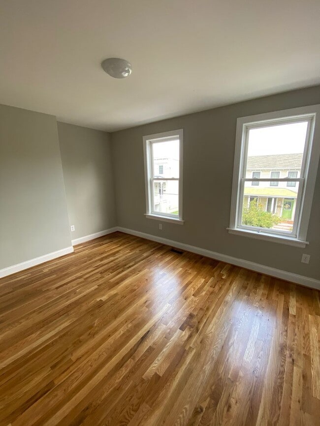 Building Photo - Renovated Three Bedroom VCU Area Home With...