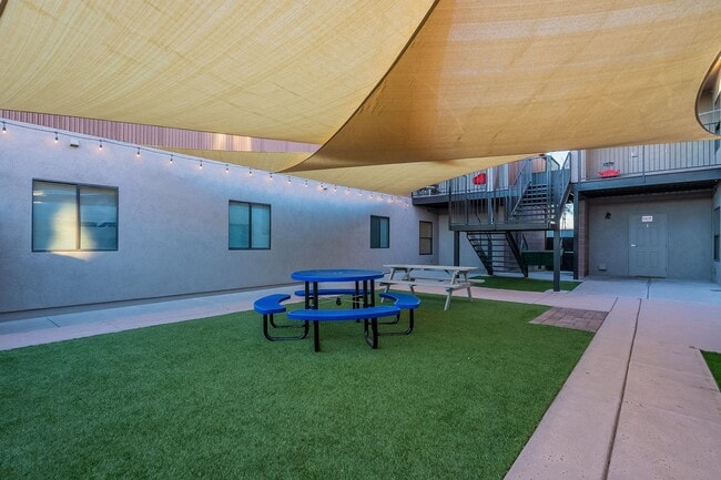 Building Photo - 50 N Mountain Ave