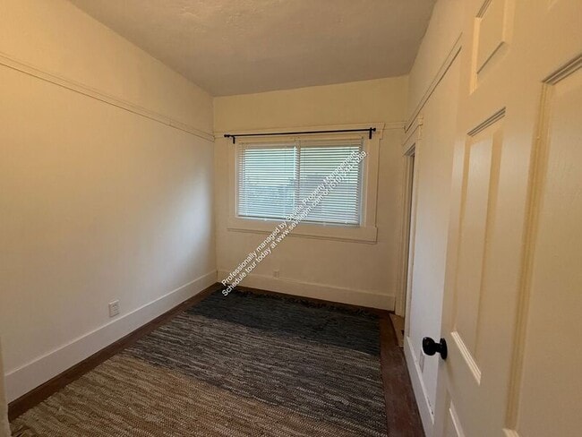 Building Photo - 1806 Filbert St