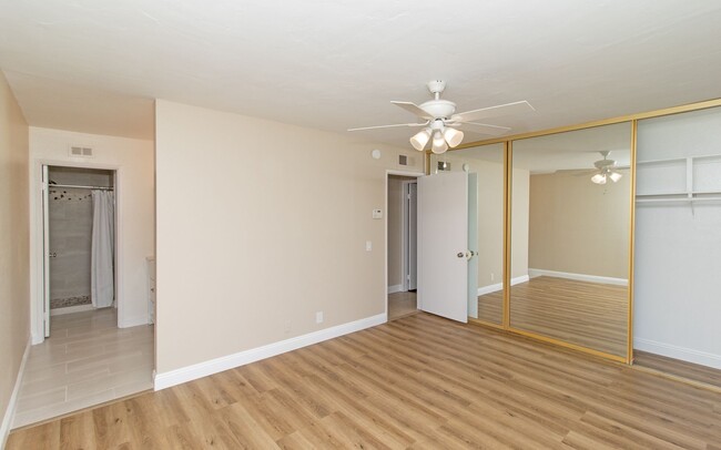 Building Photo - Newly Renovated 4 Bedroom In Oceanside!