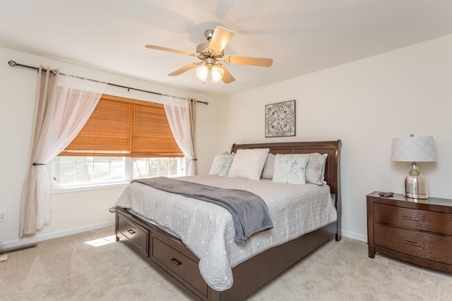Building Photo - Spacious 4-Bedroom Home in Massanutten Resort
