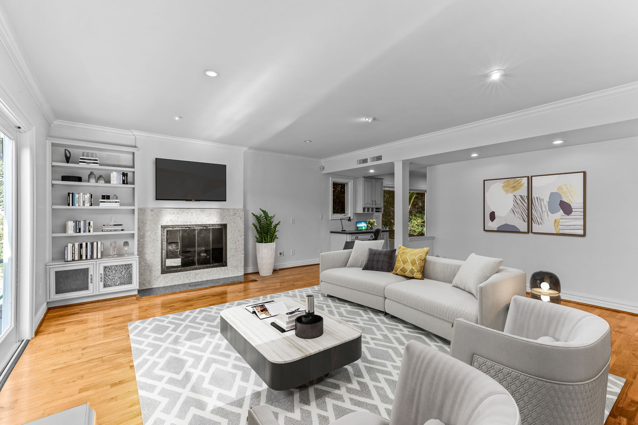 Building Photo - 4920 Tarzana Woods Dr