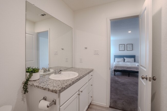 Building Photo - 402 Filibusters Trail