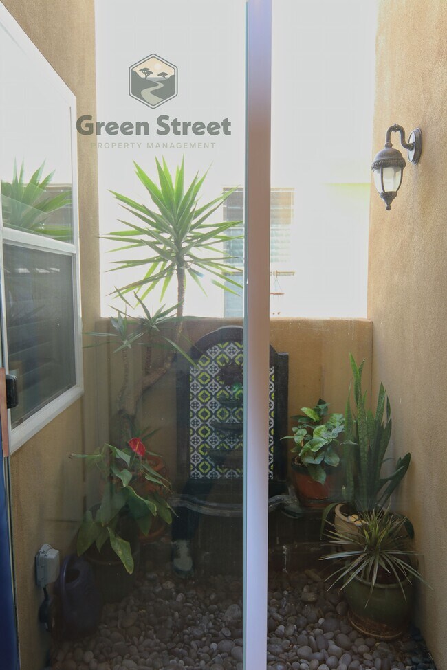 Building Photo - 2975 W.Evans Rd