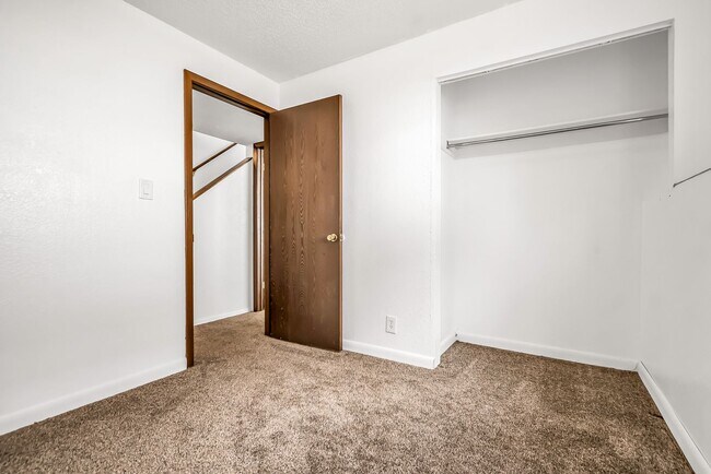 Building Photo - Charming Townhome in Beautiful Rangely, CO