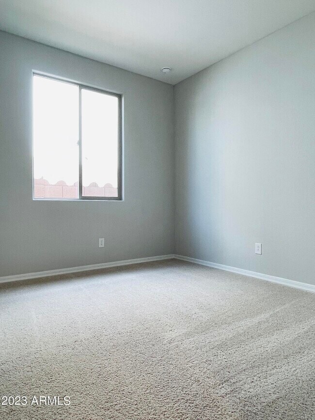 Building Photo - 1561 Sabel Ct