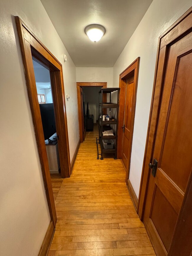 Building Photo - Gorgeous Single Family Home In Bryn Mawr - Available 8/15!