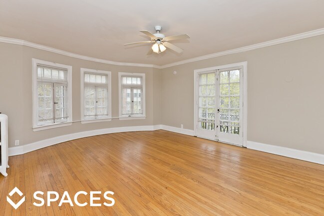 Building Photo - 1515 Hinman Ave