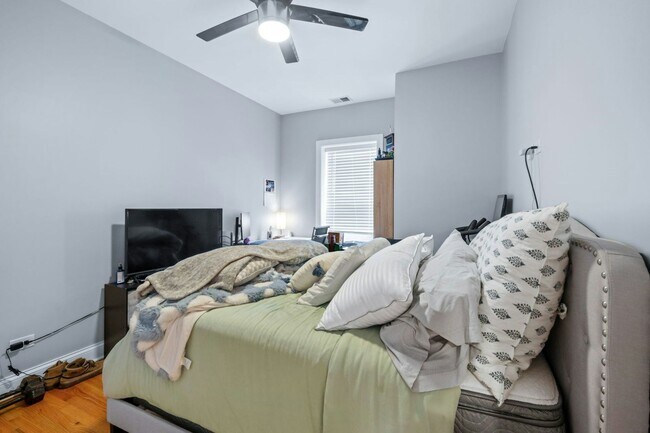 Building Photo - 612 W Stratford Pl