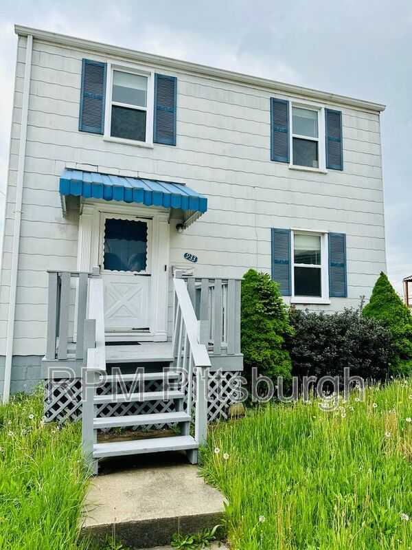 Building Photo - 933 Josephine St