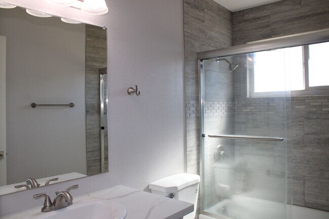 Building Photo - 10404 Abbottford Way