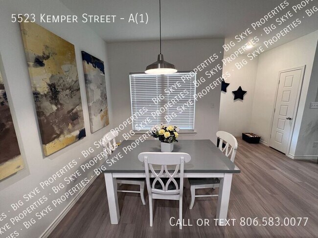 Building Photo - 5523 Kemper St