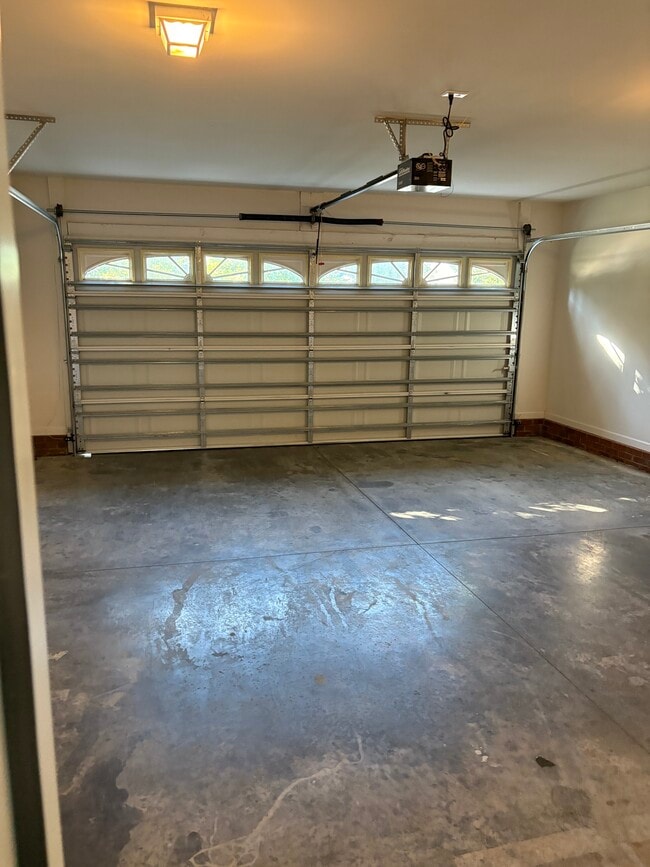 Building Photo - 5638 Roundup Cir