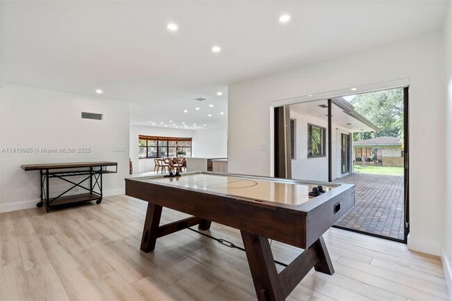 Building Photo - 12511 SW 13th St