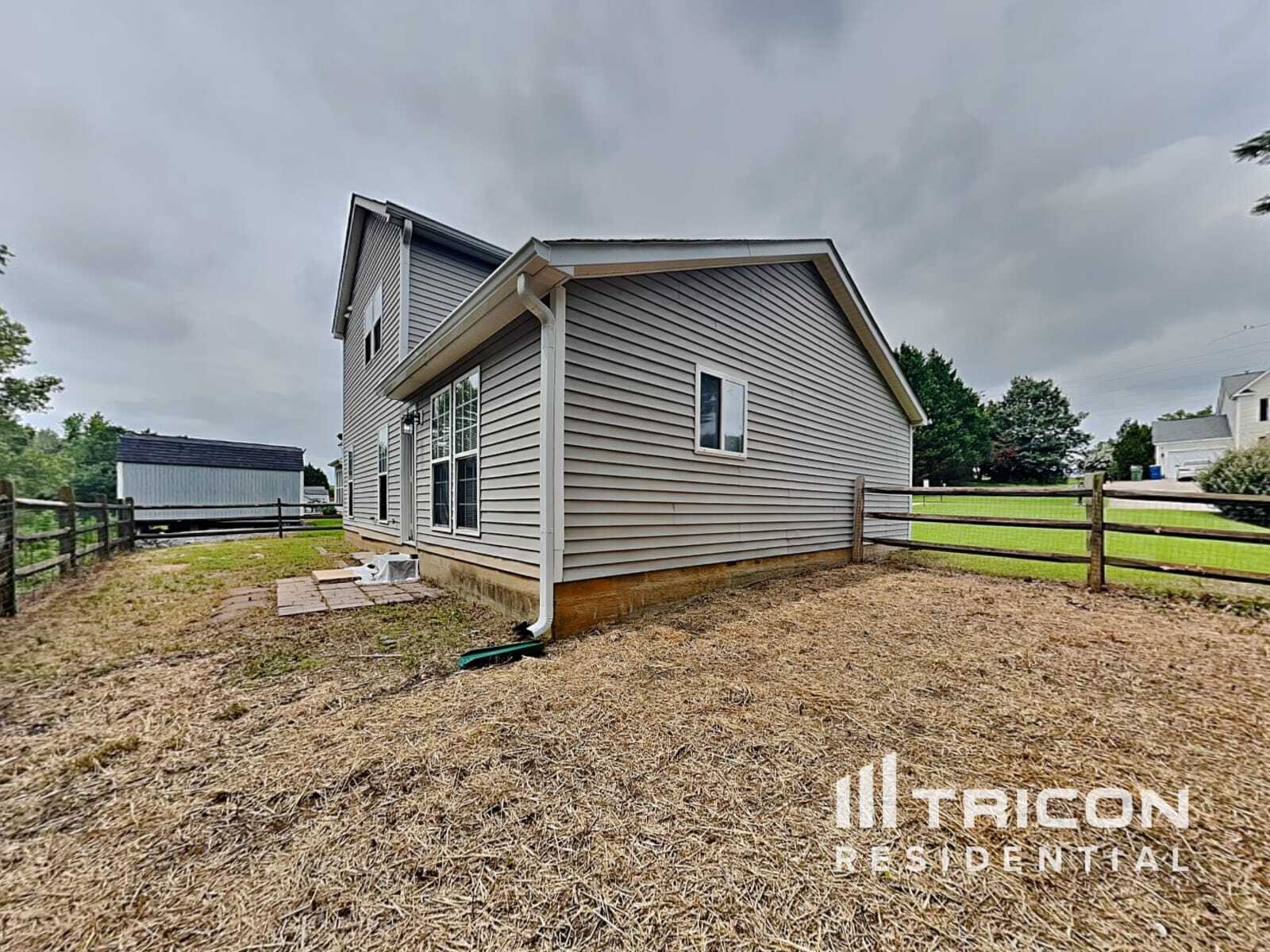 Building Photo - 104 N Tanninger Rd