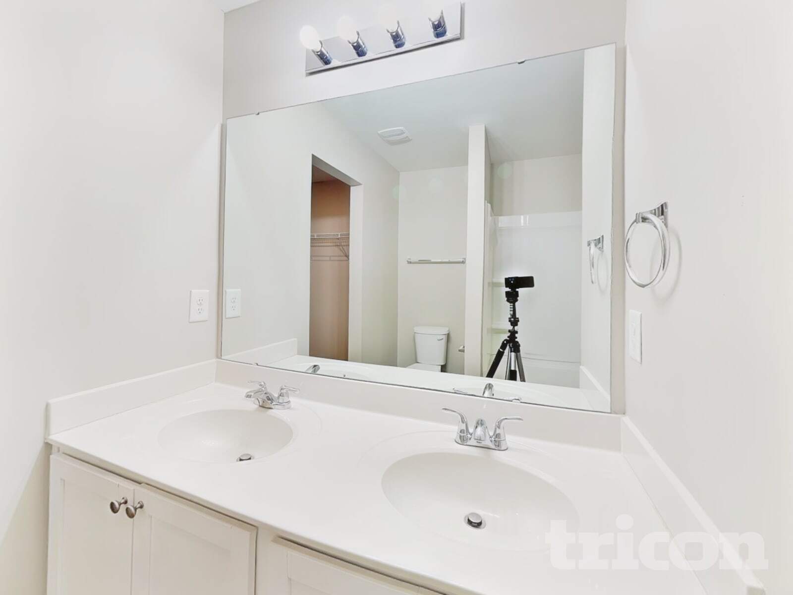 Building Photo - 4120 Devonwood Ct