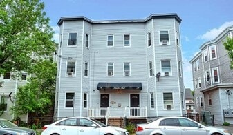 Building Photo - 74 Thornton St