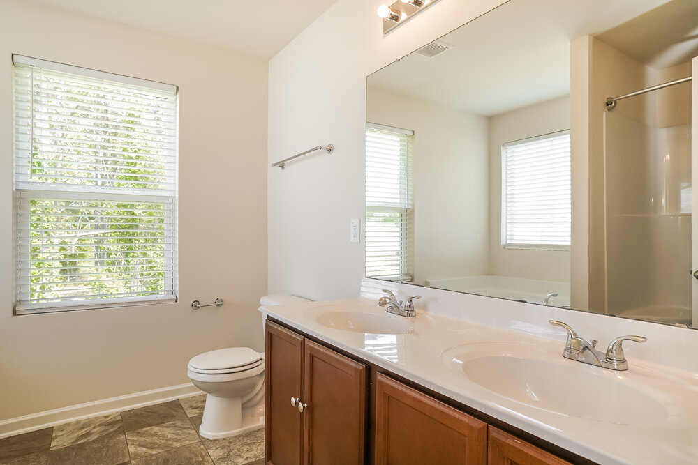 Building Photo - 52 Badger Pass Dr