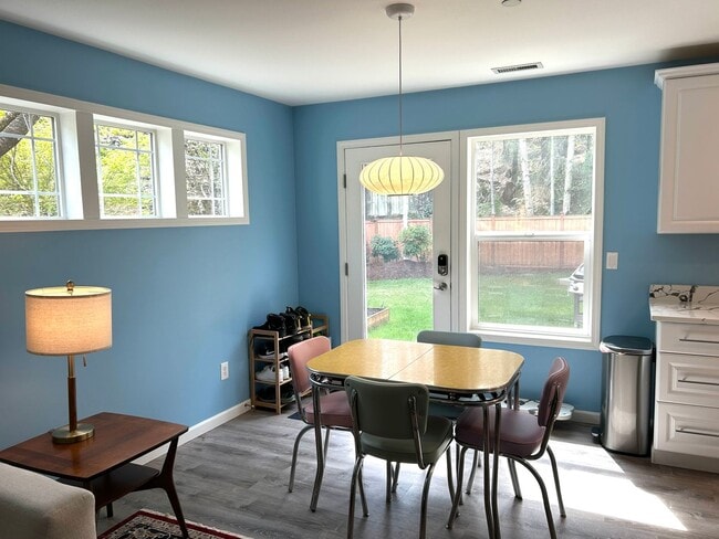 Building Photo - Updated 2 bedroom + loft, 2.5 bath DuPont Home