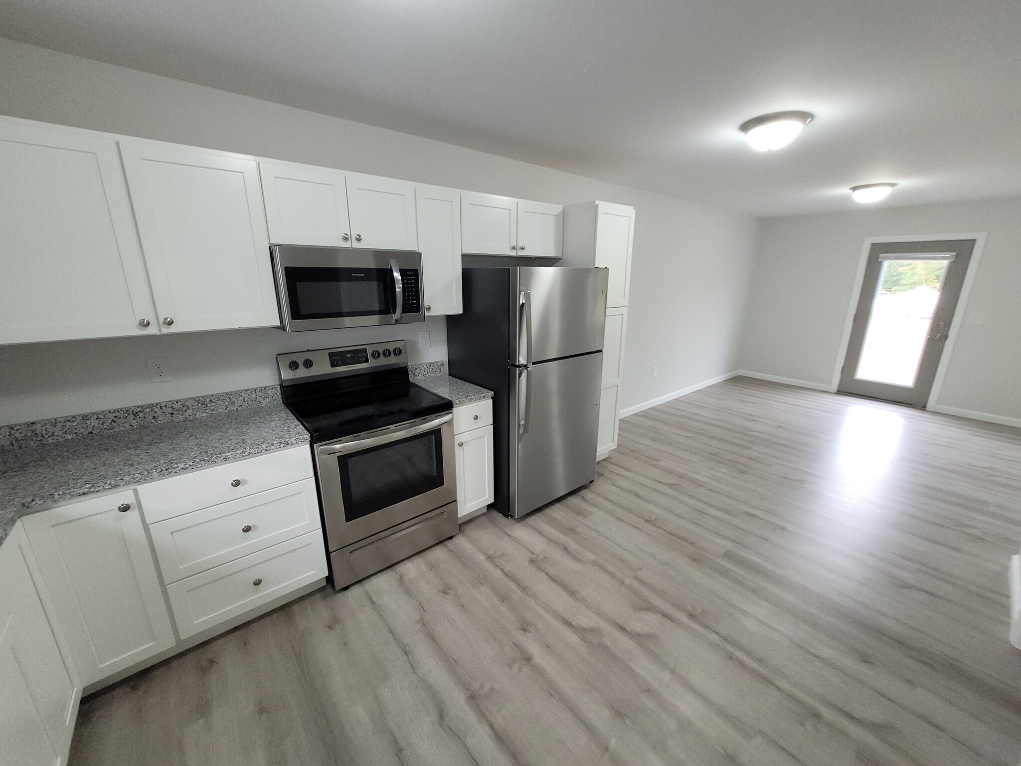 Building Photo - 4 Juniper Ln