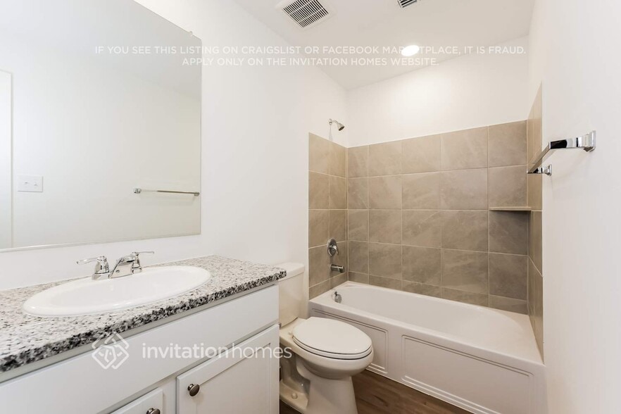 Building Photo - 4900 Old Ember Ln