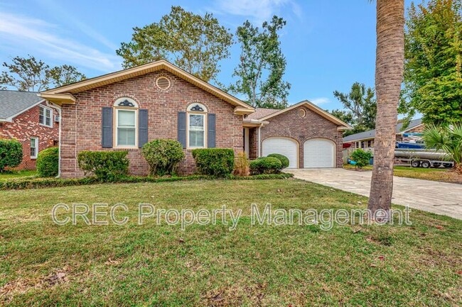 Building Photo - 700 Cluster Pines Rd