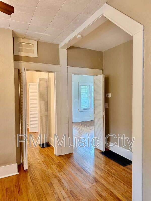 Building Photo - 7114 Old Harding Pike