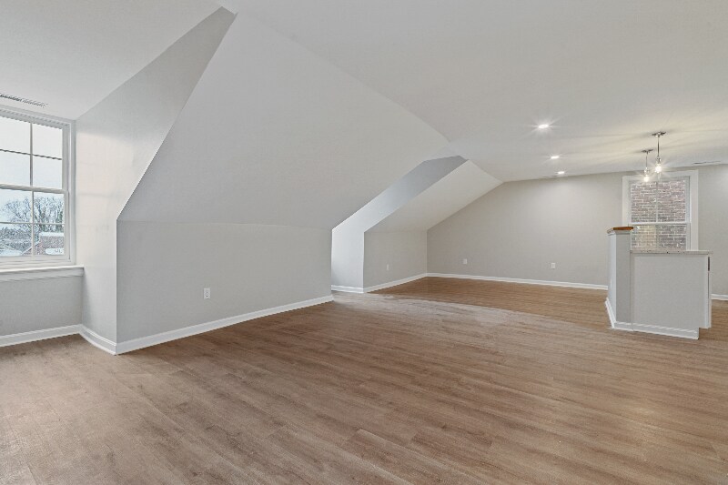 Building Photo - 202 High St