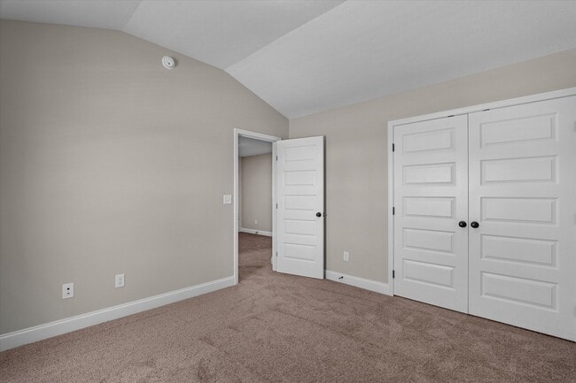 Building Photo - 626 Hope St