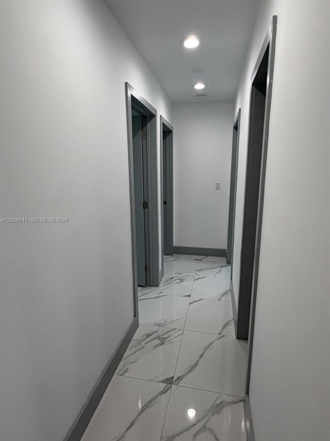 Building Photo - 5350 NW 174th Dr