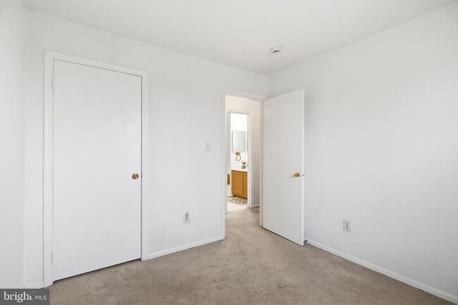 Building Photo - 7669 Chadds Landing Way