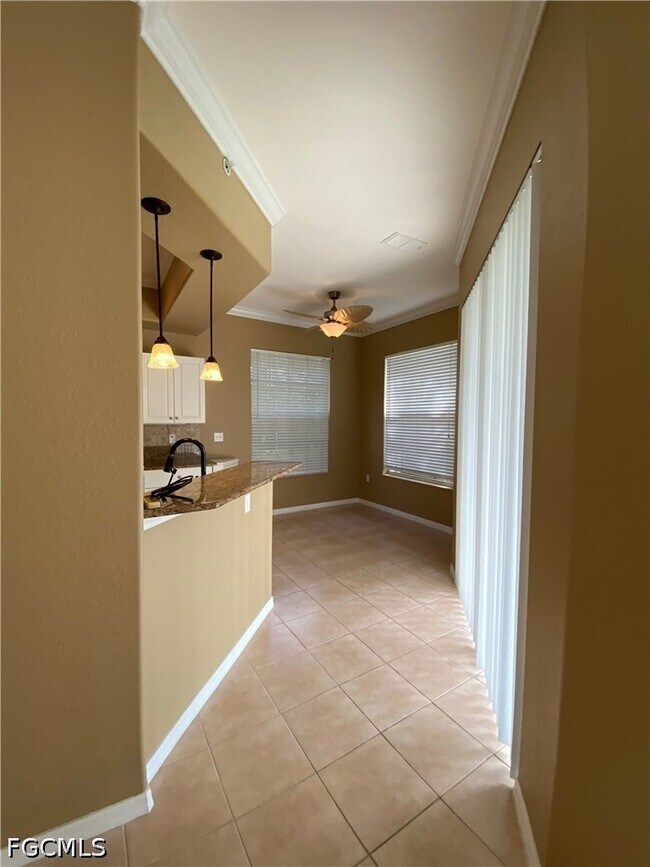 Building Photo - 9265 Belleza Way