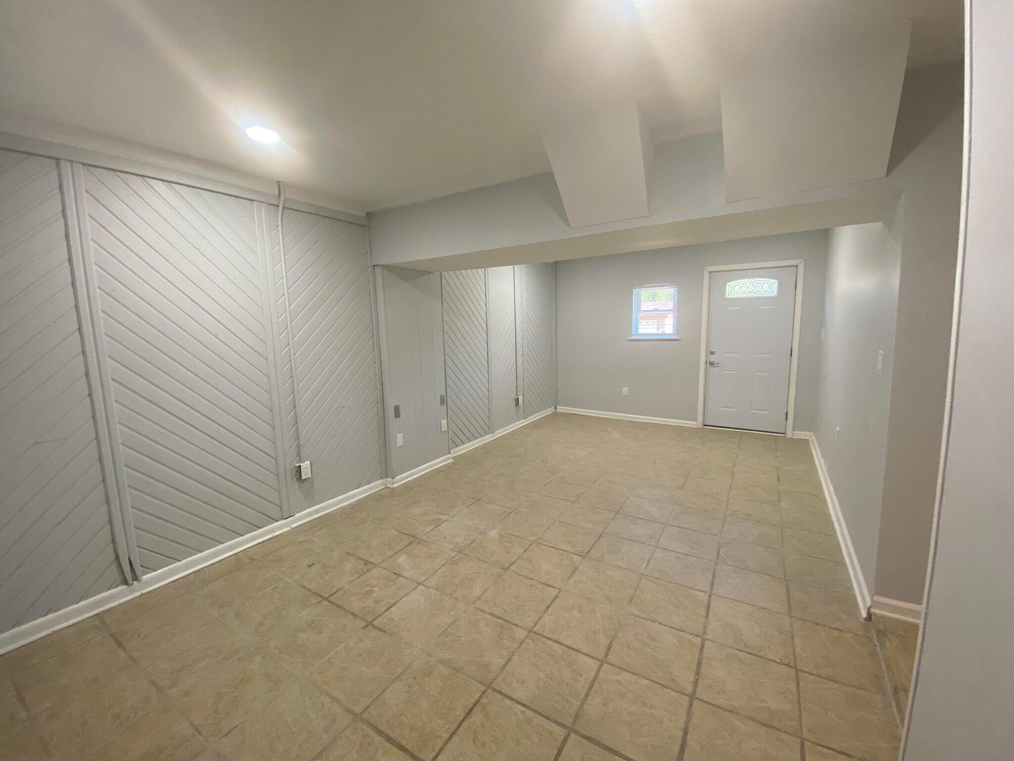 Building Photo - 3607 Oakdale Cir NW