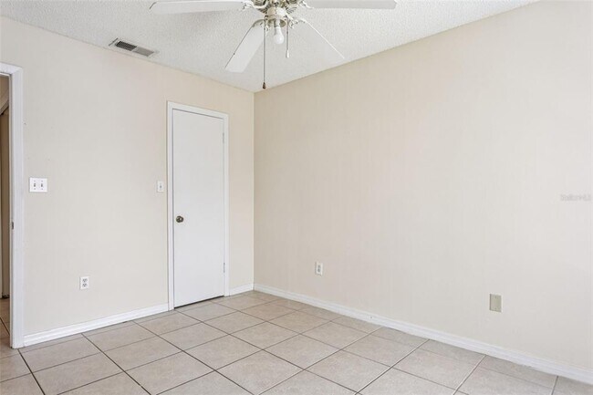Building Photo - 8645 Fancy Finch Dr