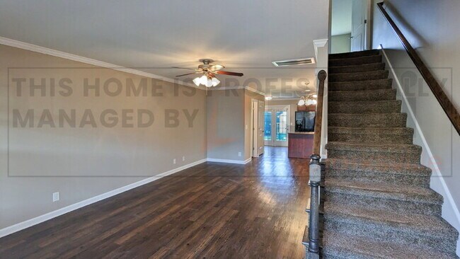 Building Photo - 311 Sam Houston Cir