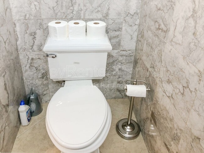 Building Photo - 2676 Perry St