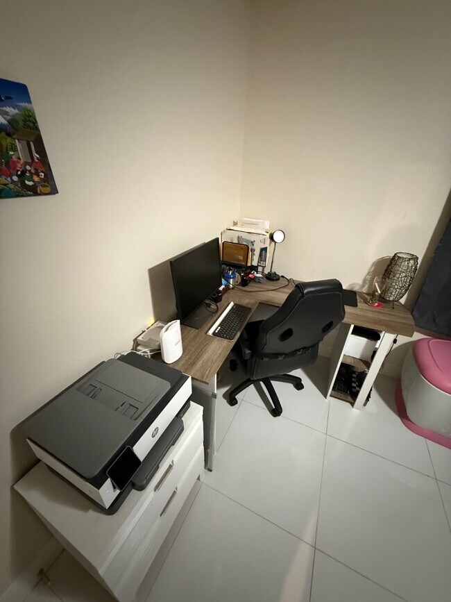 Building Photo - 2504 Ranch Lake Cir