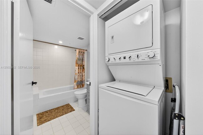 Building Photo - 6767 Collins Ave