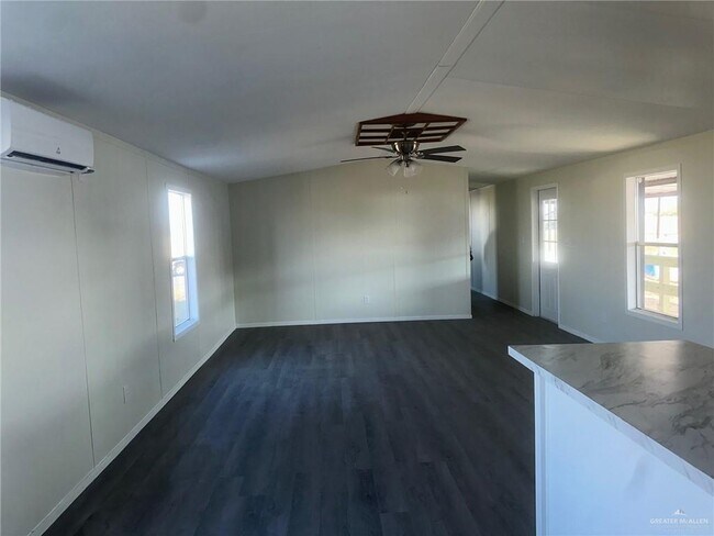 Building Photo - 1307 Rising Sun St