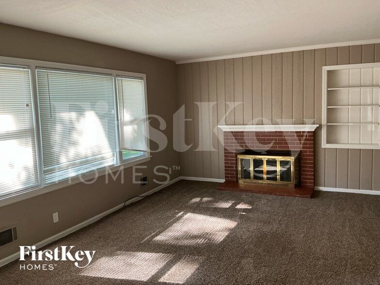 Building Photo - 7607 Arlington Ave