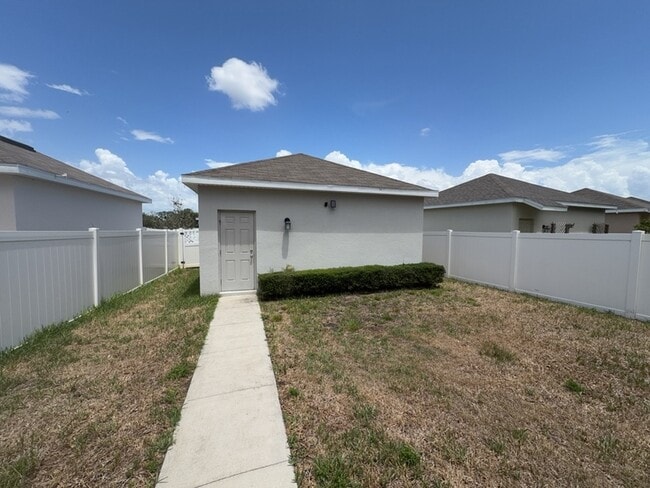 Building Photo - 10061 Bedtime Story Dr