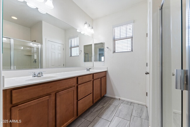 Building Photo - 3881 E Narrowleaf Dr
