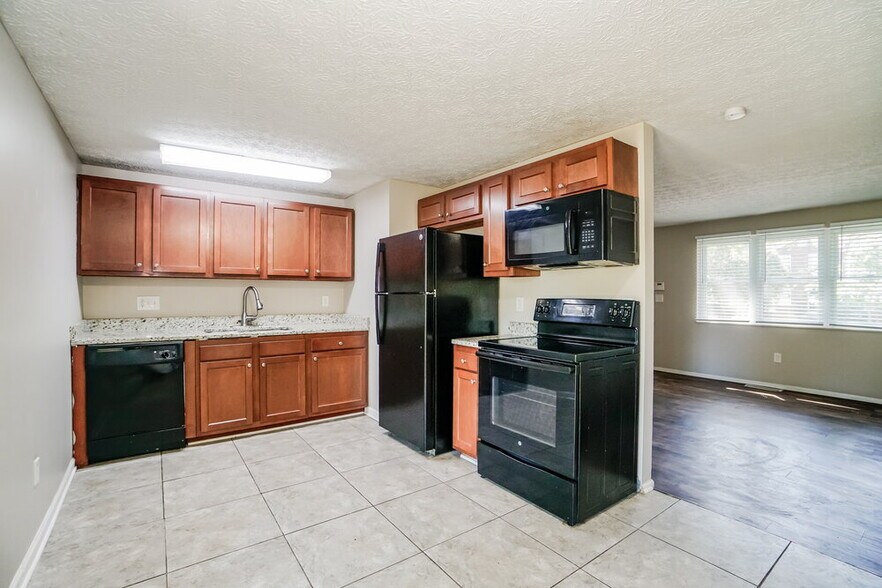 Building Photo - 5148 Cherry Creek Pkwy N