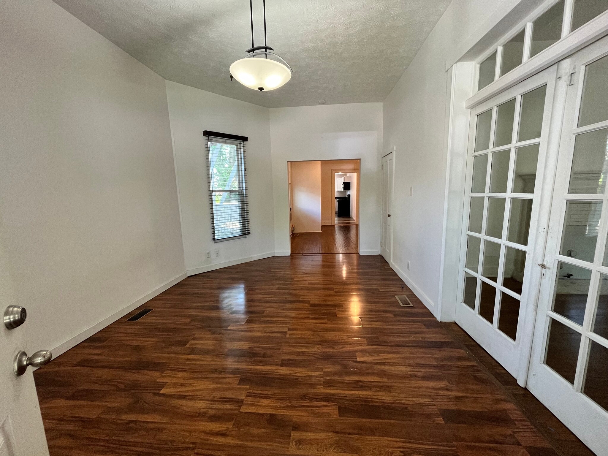 living room - 112 Clay St