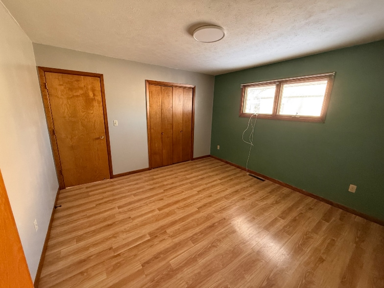 Building Photo - 110 N 2nd Ave W