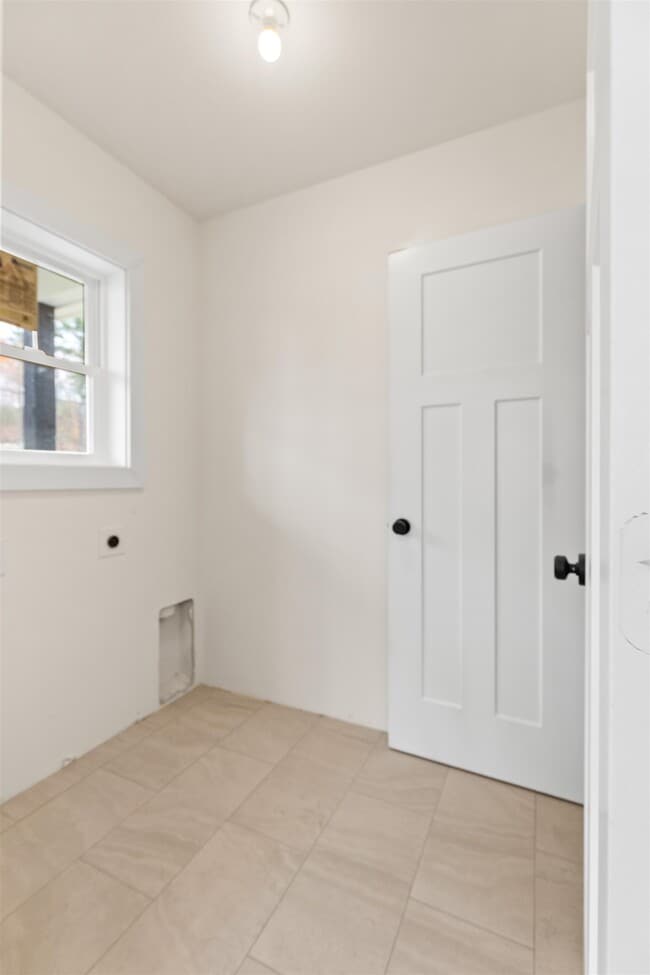 Building Photo - 5 Parade Rd