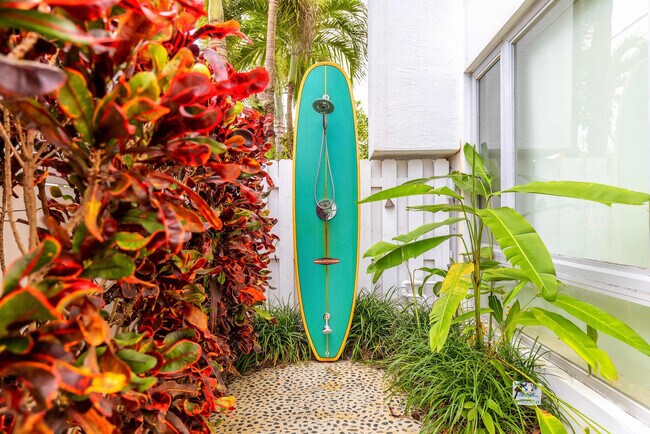 Building Photo - 1412 SE 2nd St