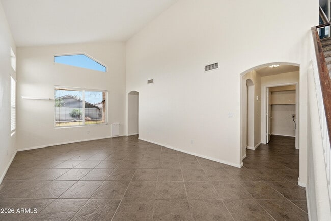 Building Photo - 5011 W Kristal Way